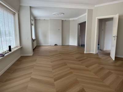 Pvc vloer gelegd in Hongaarse punt